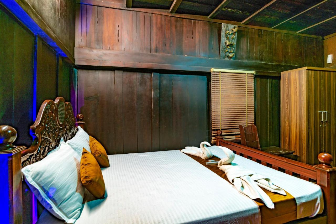 Castillo De Woods , The Private Luxury Villa , 8 Bhk, Vattavada Kottakamboor Extérieur photo